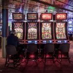 Ich testete jedes Live-Spiel im SLOTT Casino – Ein Testbericht